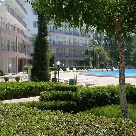 Persey Holiday 3* Slăntjev Brjag
