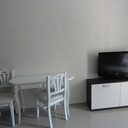 Persey Holiday Lägenhetshotell Slăntjev Brjag