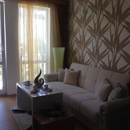 Persey Holiday Lägenhetshotell Slăntjev Brjag